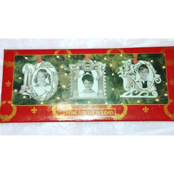 Christmas Holiday Frames Set Of 3  Vintage Silver Tone - Picture 1 of 4